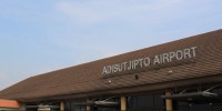 bandara_adisucipto.jpg